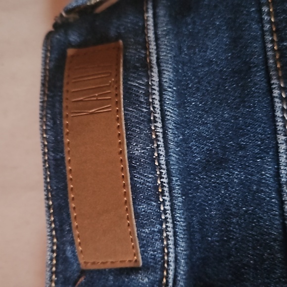 Kalua Jeans - Picture 3 of 4